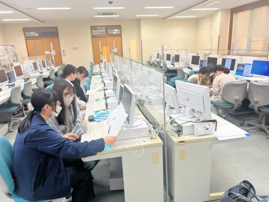 About Us Slide aboutus-d